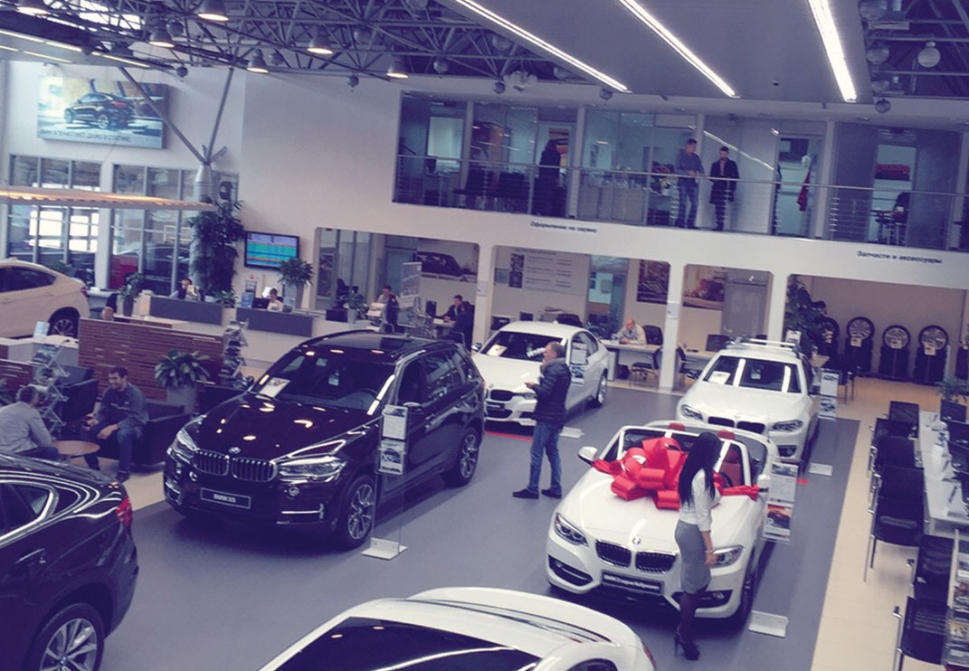 BMW-showroom2