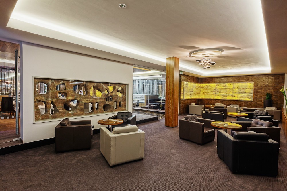 Systém iNELS zajišťuje příjemnou atmosféru v siesta lounge. 